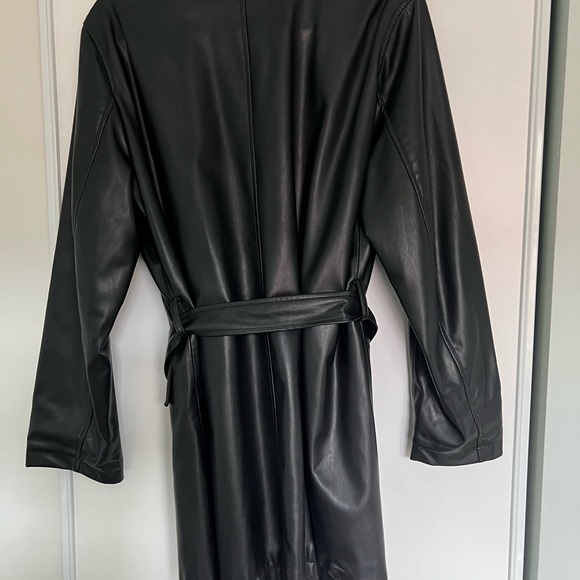 Zara faux leather jacket with tie. Never worn - Picture 2 of 2